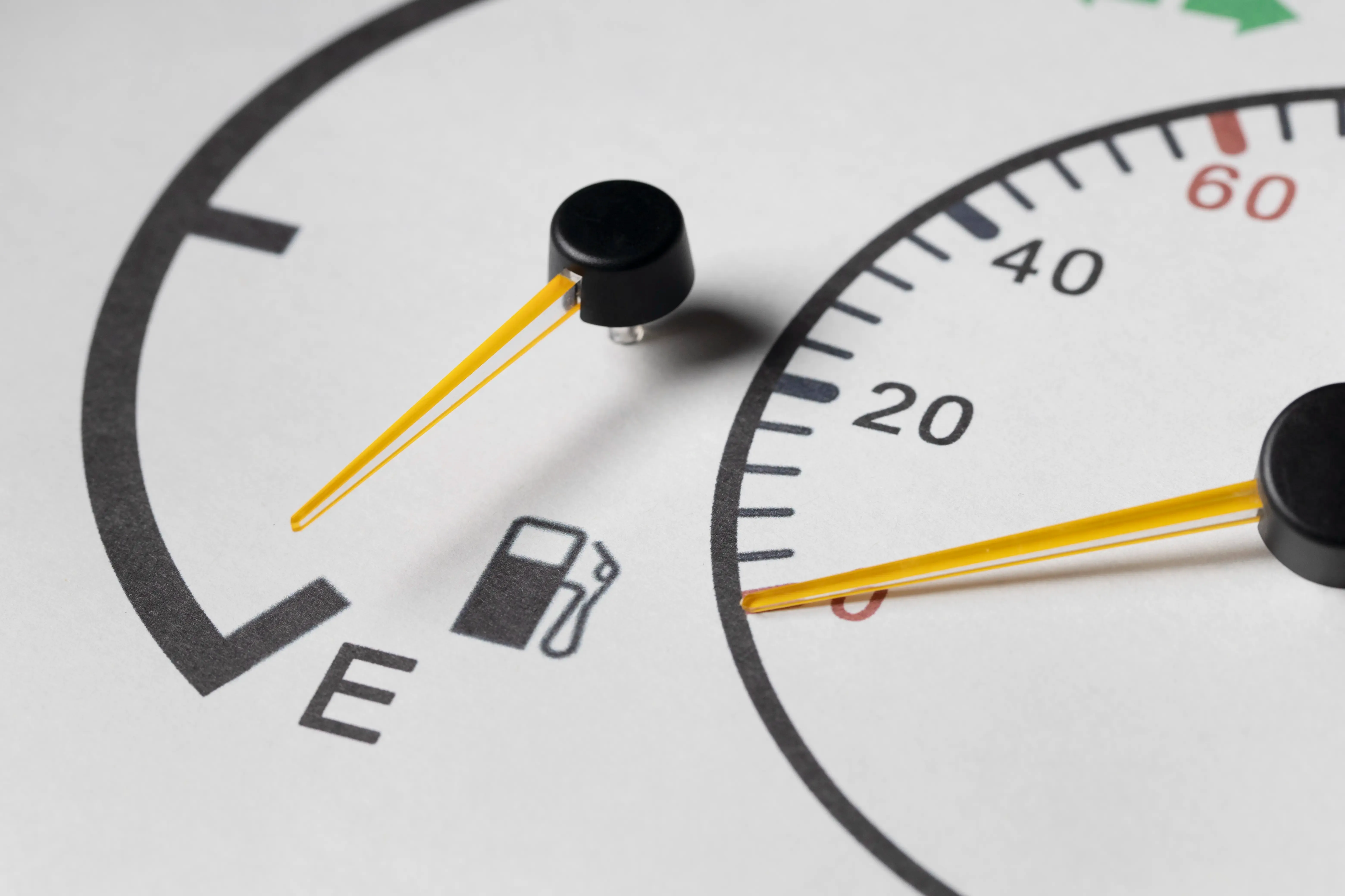Understanding Rental Car Fuel Policies: Full-to-Full vs. Prepaid Fuel – Which One Saves You More?